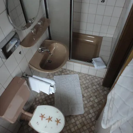 Haus Volkesbach Гостевой дом 3*